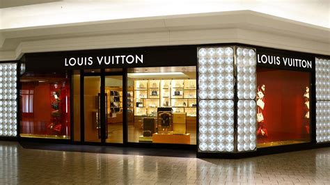 louis vuitton short hills reviews|louis vuitton store nj.